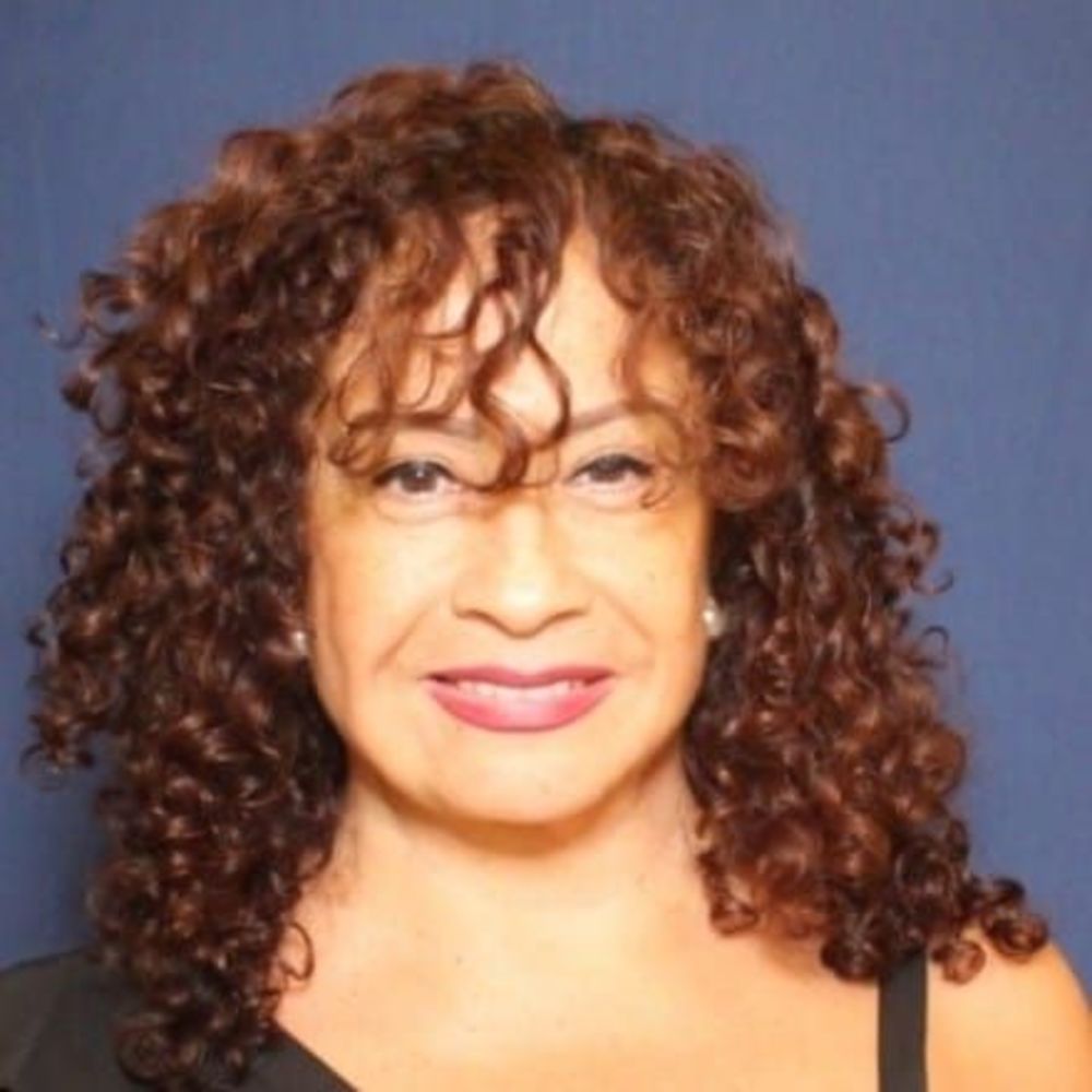 Meet your Posher, Marcia